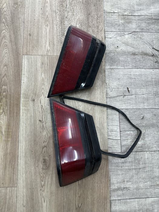 Мерсндэс 124  задний стопы