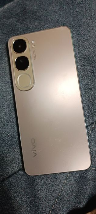 Продам Vivo V40 Lite