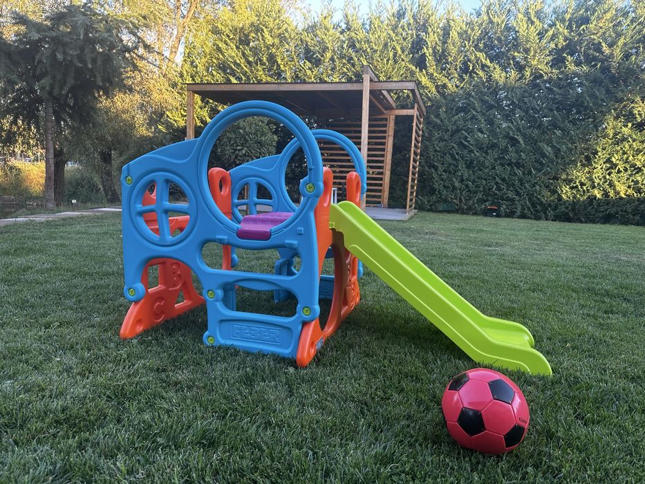 Ansamblu joaca cu tobogan