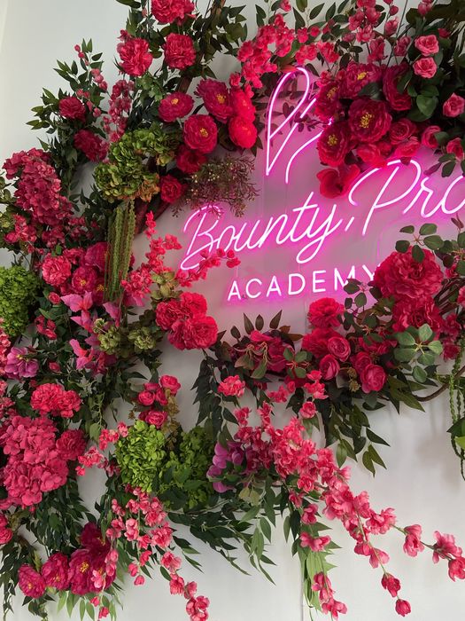 Интерьерный цветочный декор композиции