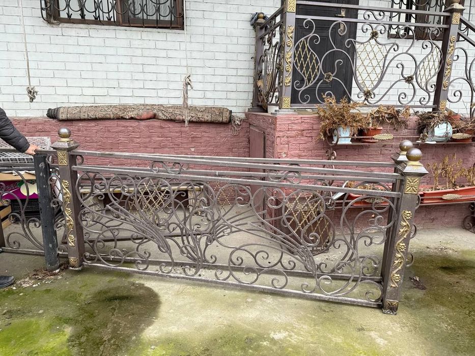 Продам перила решётка.