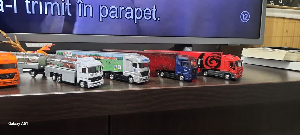 Modele miniatura camioane, remorci semiremorci