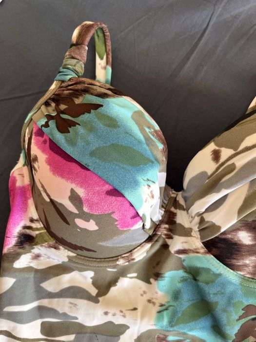 Costum de baie intreg!