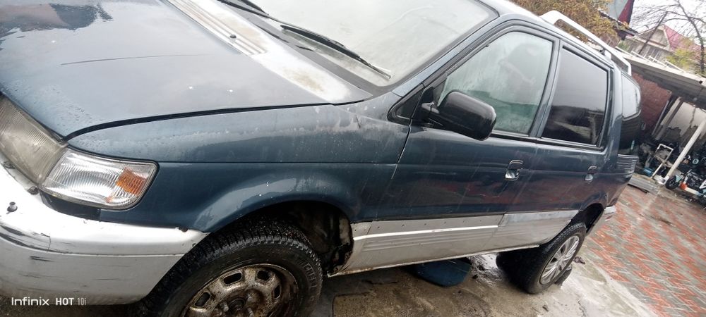 Митсубиси спес вагон руннер рвр шариот