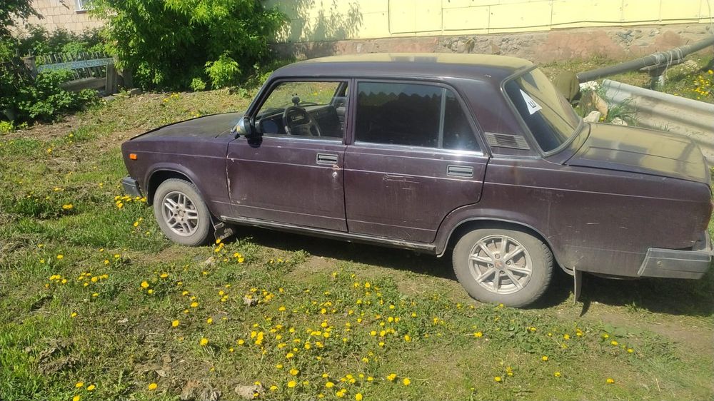 Продам ваз 2107 машина