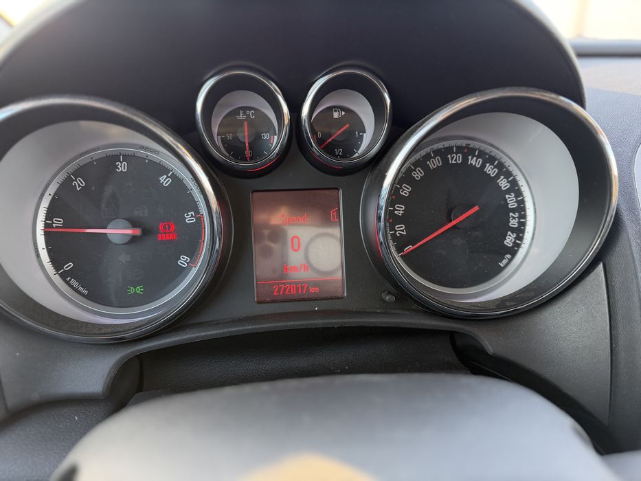 Opel Astra j Sport Tourer