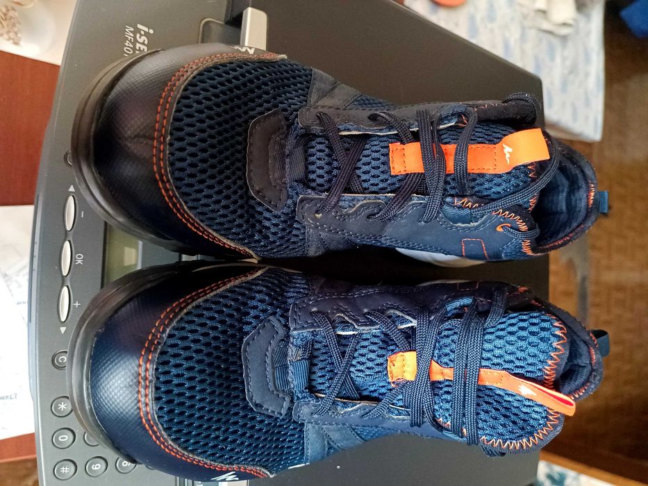 Фирменные мужские кроссы Quechua