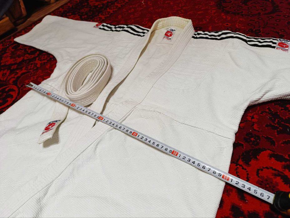 Кимано Дзюдоги белое,