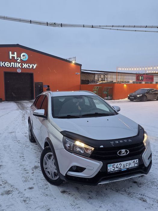 Лада Веста кросс св