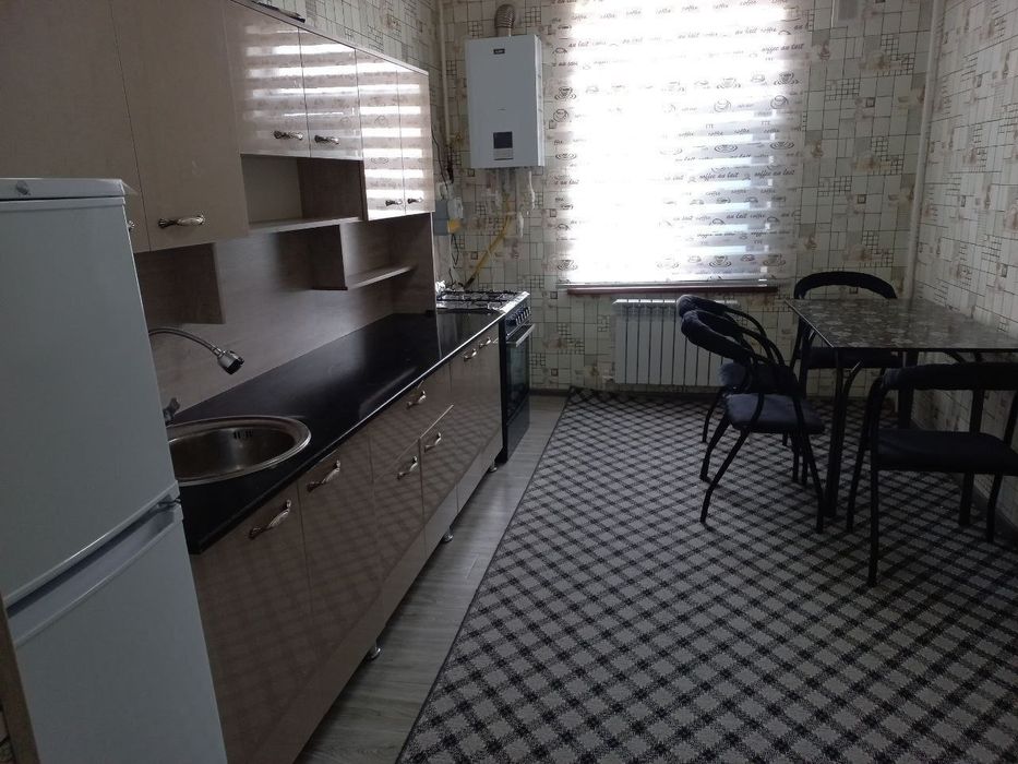Шайхантахурский район, рядом с метро «Гафур Гулям