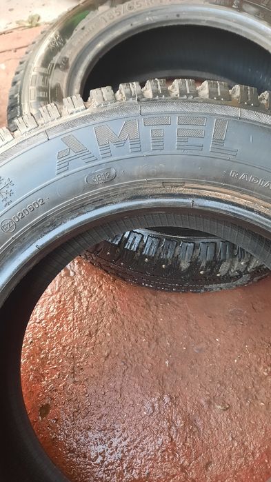Продам шины шипованные , бу и без дисков