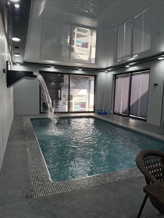 Реставрация,мойка,чистка
бассейнов,уход за бассейном, удаление грибка