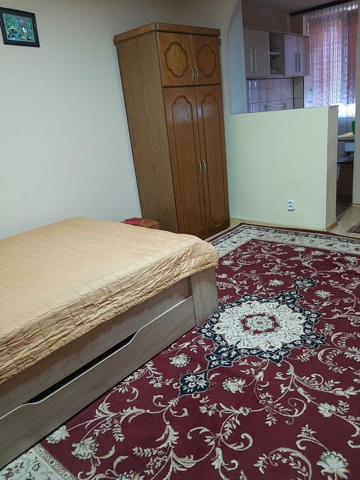 Inchiriez garsoniera