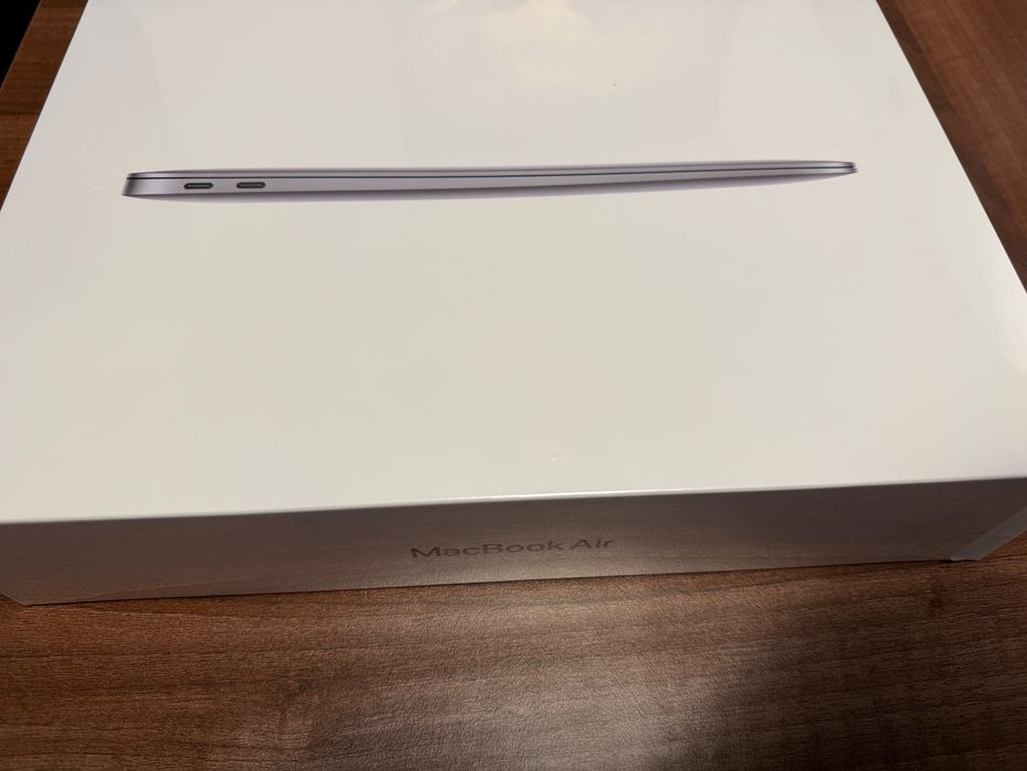 Apple MacBook Air 13-inch M1 NOU, 8GB RAM, 256GB SSD