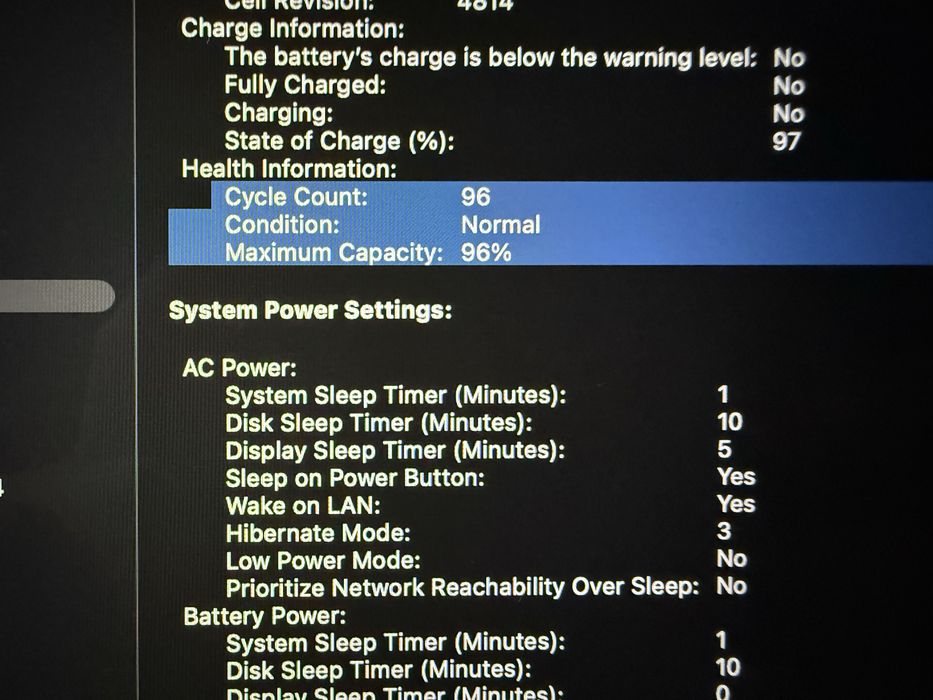 Yengi Macbook Pro M3 8gb 512gb