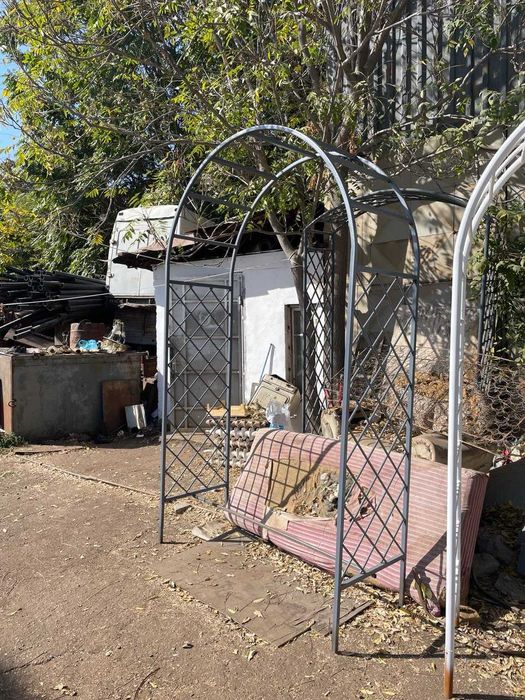 продаются садовые арки