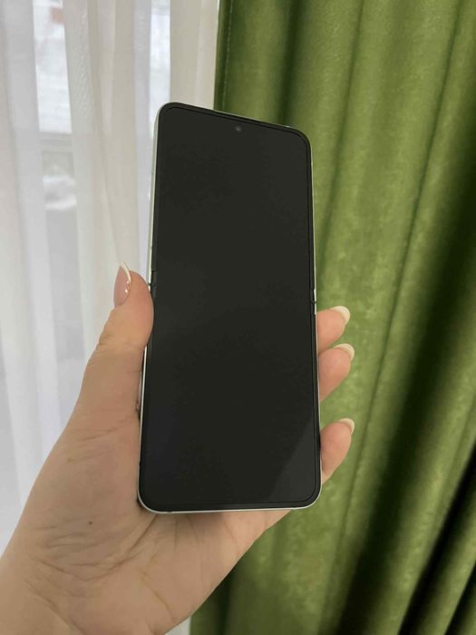 Vand Samsung Z FLIP 6