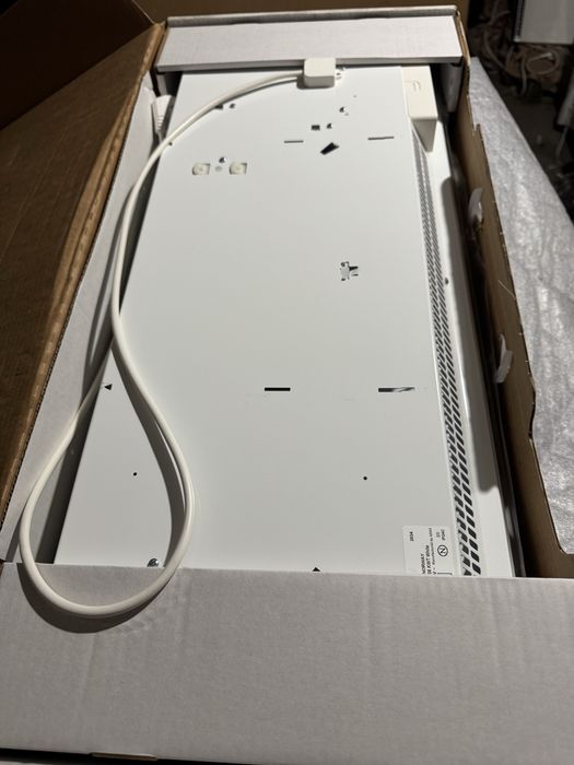 Чисто нов конвектор ADAX CLEA H 08 KWT