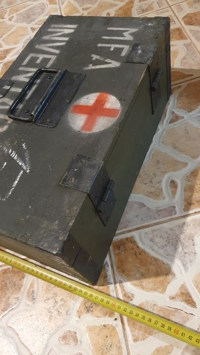 Ladă militară din lemn