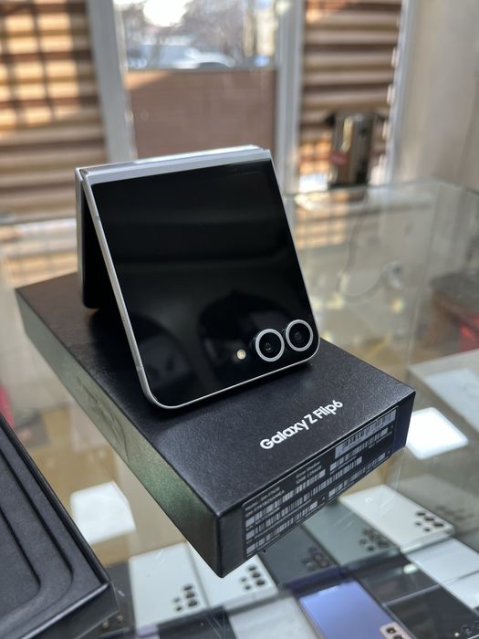 Samsung Z flip6 5G