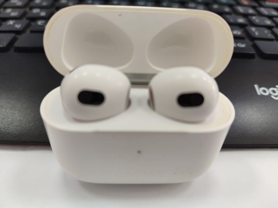 Продам Airpods pro