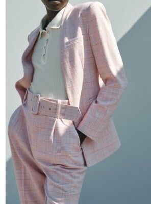 Розов дамски костюм Zara (Сако и панталон)