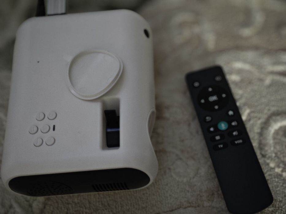 Продам проектор новый