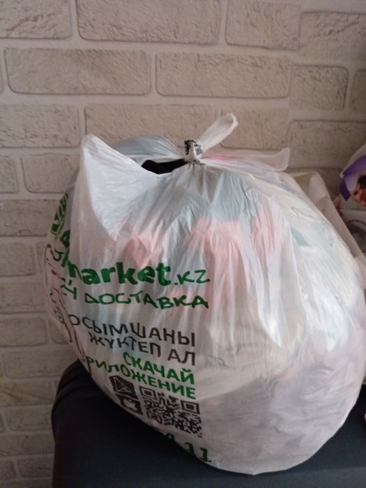 Отдам бесплатно вещи для новорожденных. Для девочки от 0 до 3 месяцев.