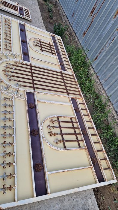 Ворота с двумя колиткоми