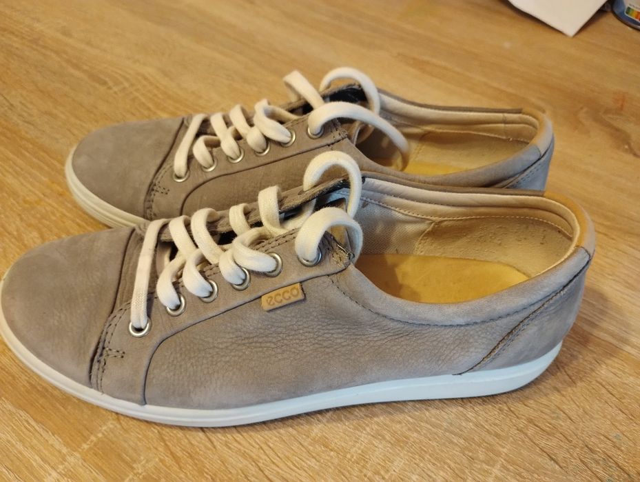Adidași ECCO nr.39