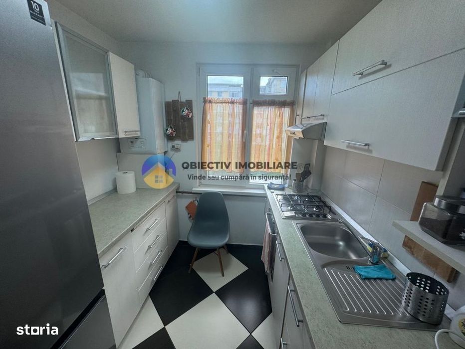 Apartament 2 camere ETAJ 1  55 mp-Centru