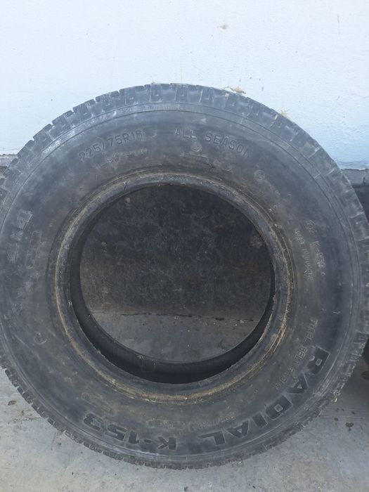 Балон 225.75R16 на уаз