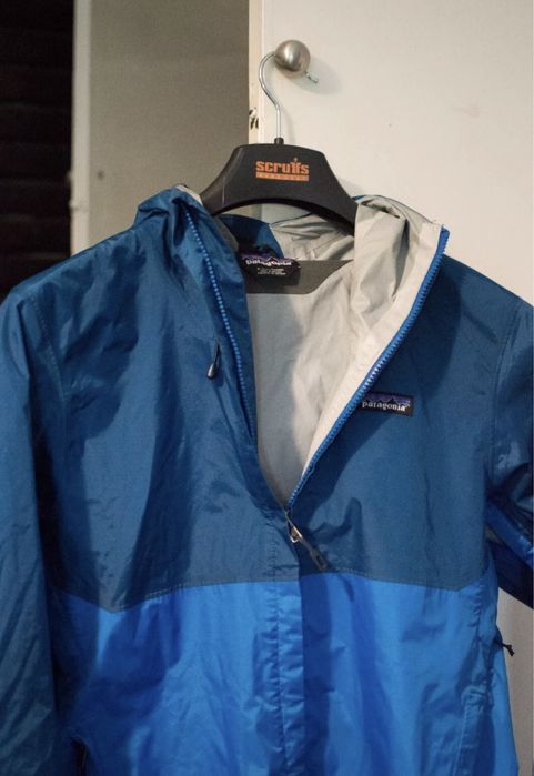 Geca ploaie Patagonia Torrentshell 3L S mammut rab millet dynafit