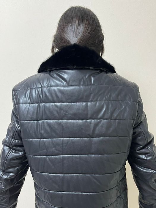 Срочно продам мужской кожанный зимный куртку