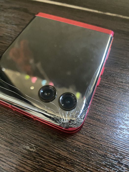 Vând Motorola Razr 40 Ultra