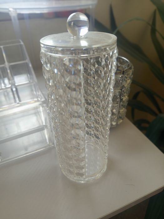 Органайзер за козметика