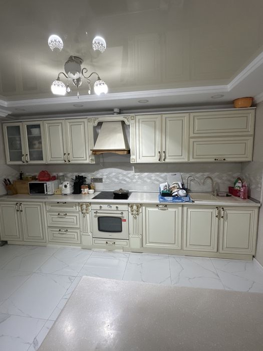Продается кухонный гарнитур