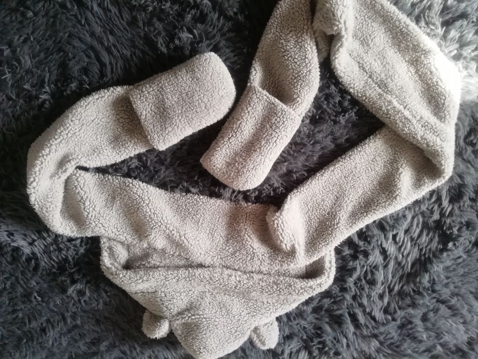 Продам шапки зимние