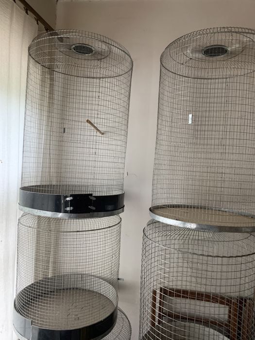 Qushlarga qafas sotiladi bo'yi 80 sm qolda ozimiza yasaganmiza