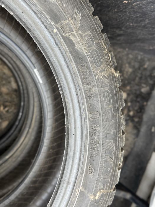 Продам зимние шины на camry 70