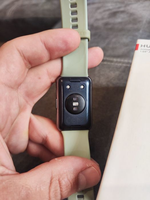 Смарт часовник Huawei watch fit