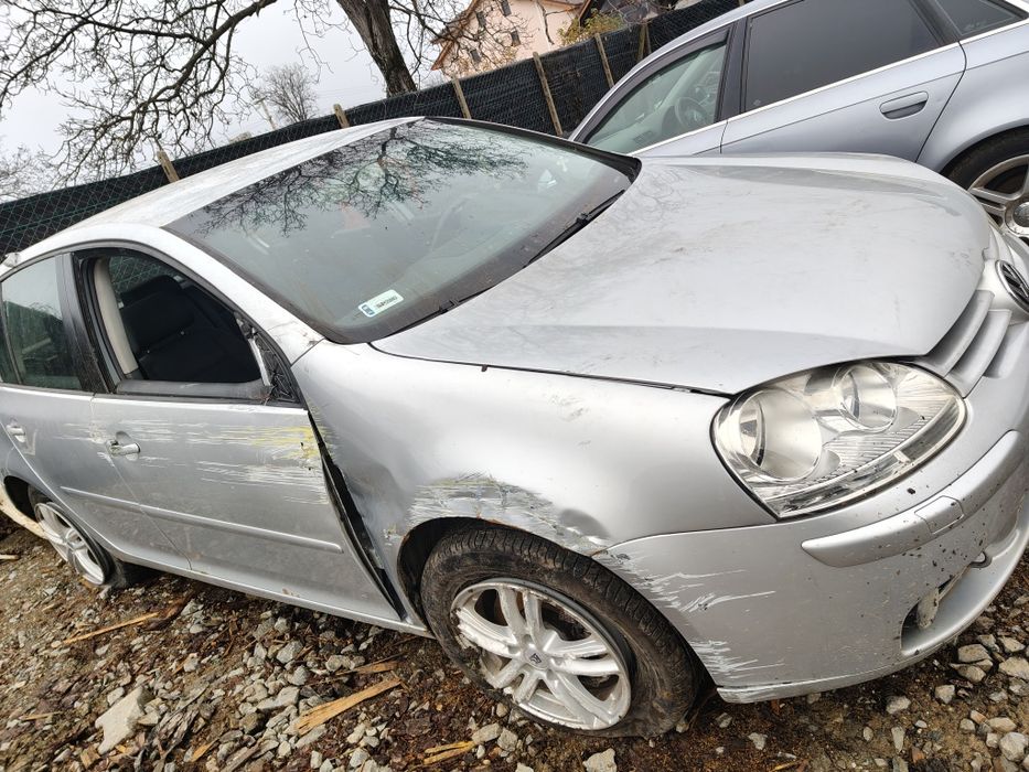 Piese motor BKD cutie ambreaj  stop bord ecu kit pornire oglinda haion ceasuri bord toba compresor clima egr injectoare caseta jug vw golf 5 2.0 bkd