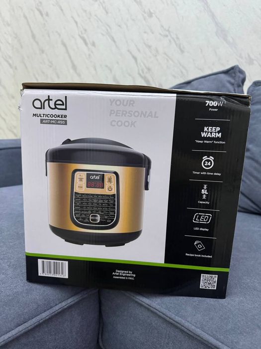 Мультиварка от Artel новая
