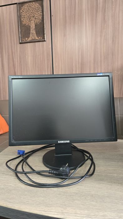 Монитор Samsung SyncMaster 943NW