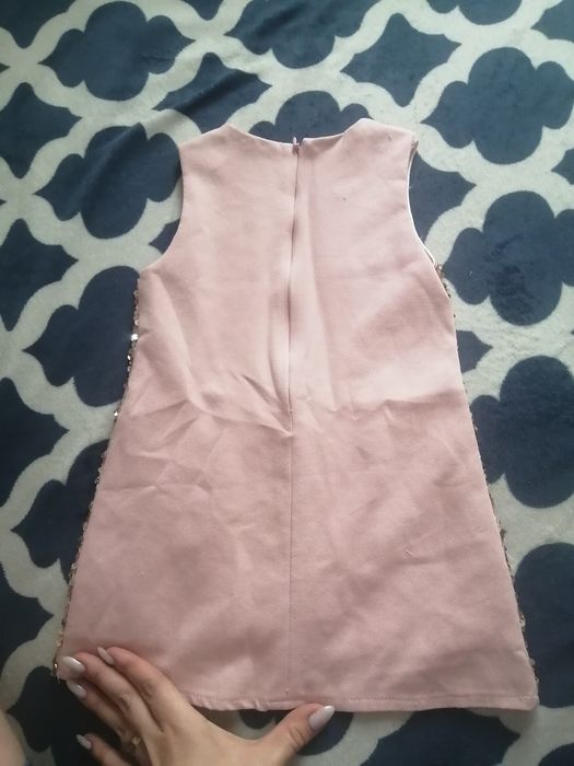 Продам нарядные платья