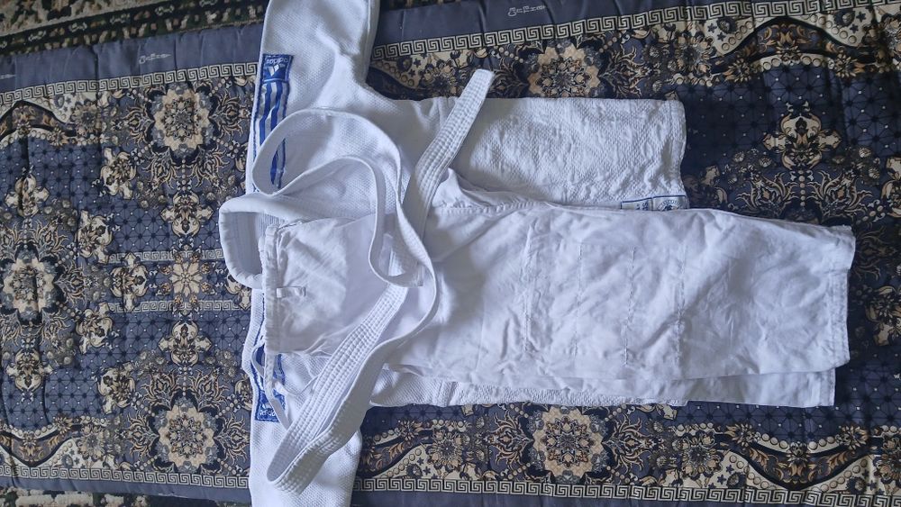Adidas Kimano sotiladi, full komplekt. Dzyudo, judo kimano