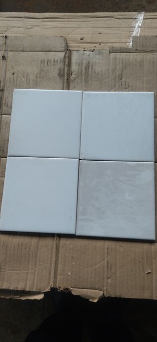 Продам плитку кафельную