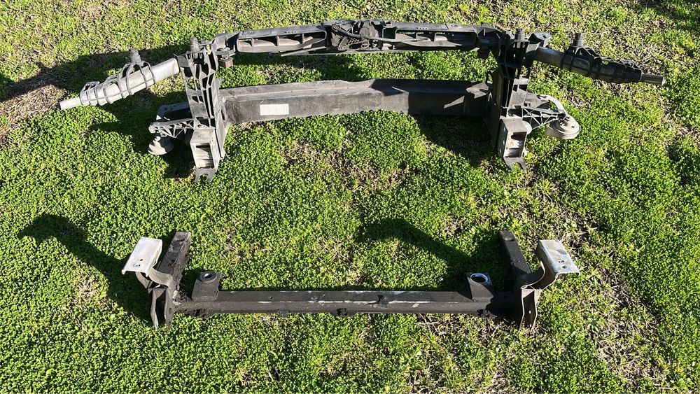 Предница за Мерцедес Mercedes W 246 B class