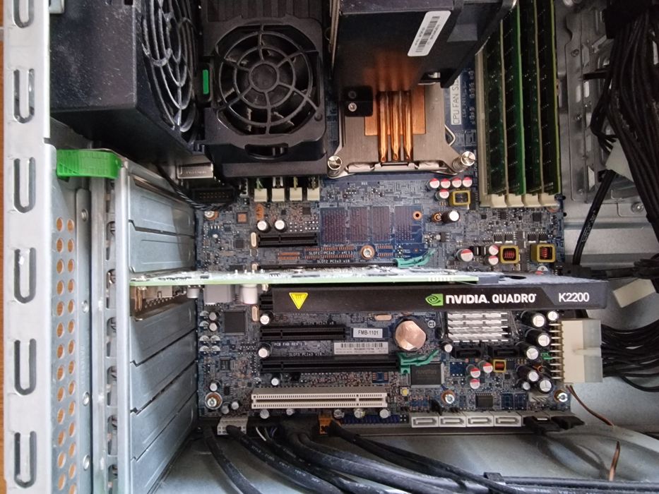 Pc HP Z420  Octa Core XEON E5- 1620 v2 3.7ghz 32gb ram