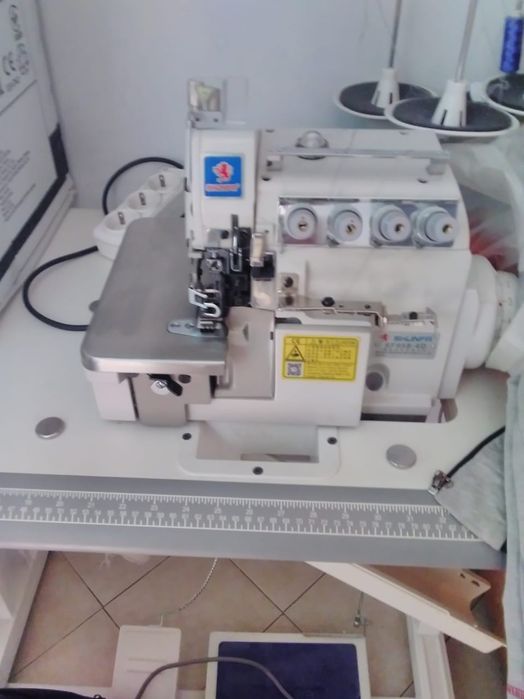 Швейная машинка продам